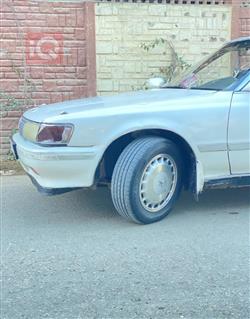 تۆیۆتا کراون